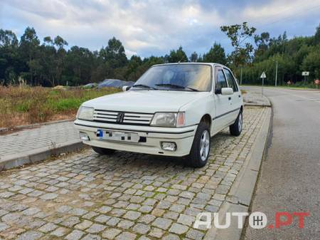 Peugeot 205 1.4 SR