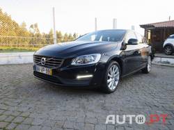 Volvo V60 D2 Momentum NAVI