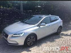 Volvo V40 D3 MOMENTUM
