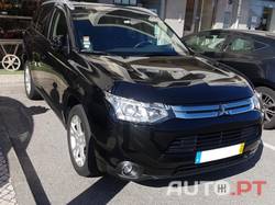 Mitsubishi Outlander 2.2 DI - D INSTYLE NAVI